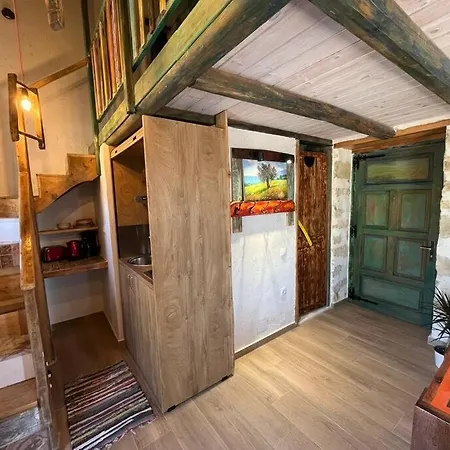 Galerie Komos Apartment *