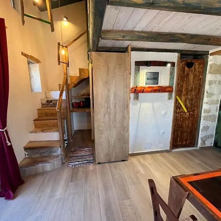 The Artist House Komos Lejlighed Pitsidia